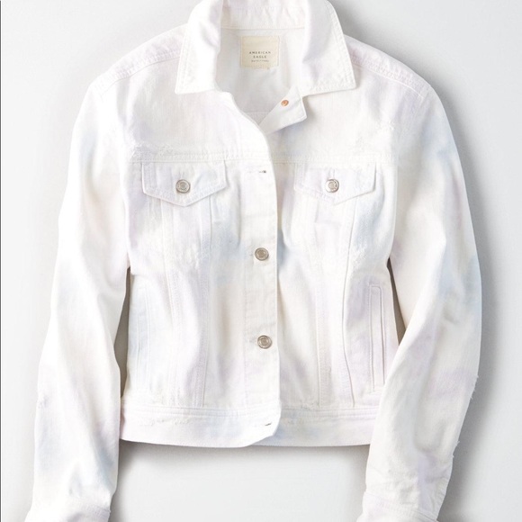 American Eagles Outfitters π¦
Tie Dye Denim Jacket